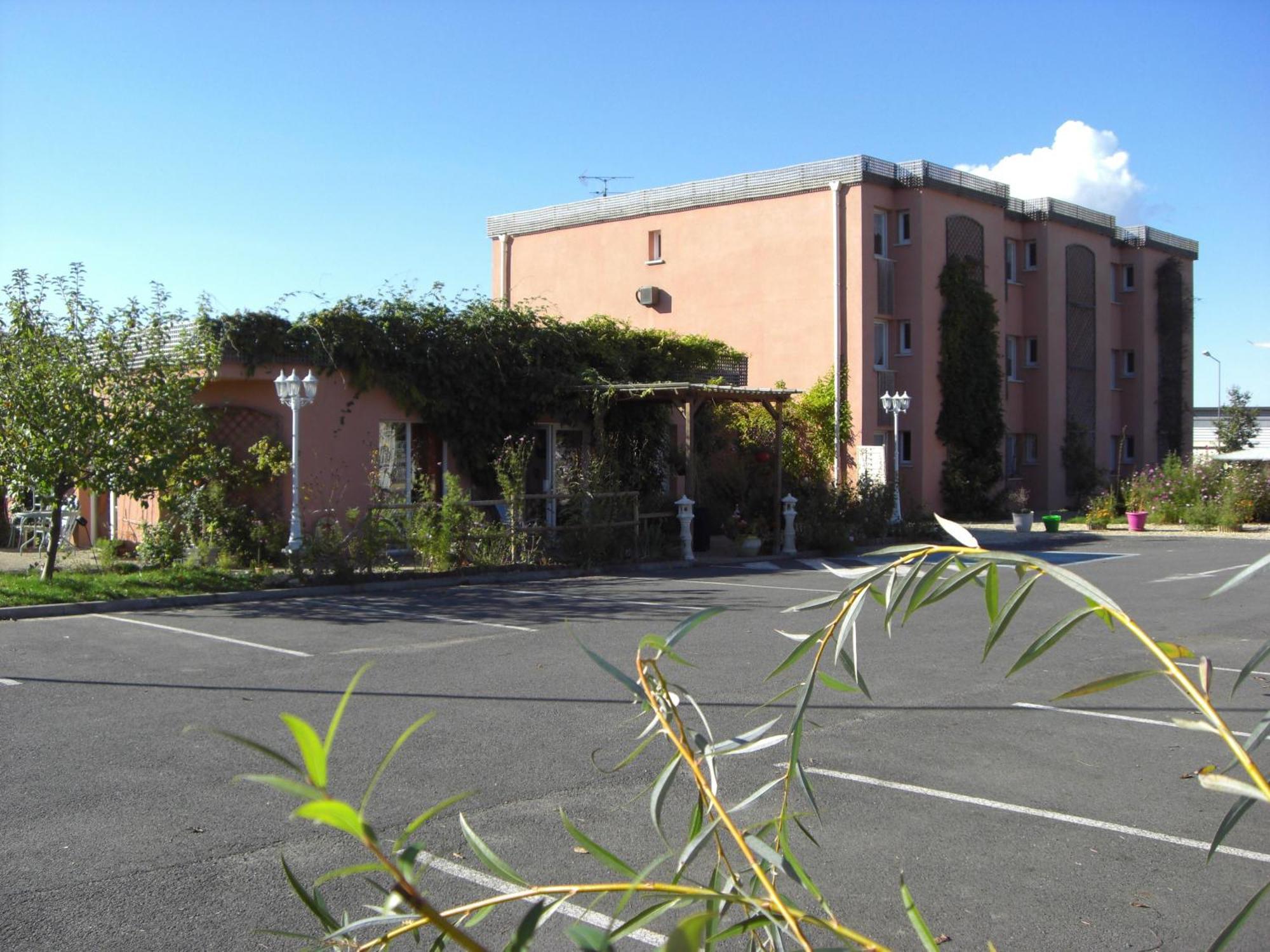 Hotel Au Sans Souci Chinon Bagian luar foto